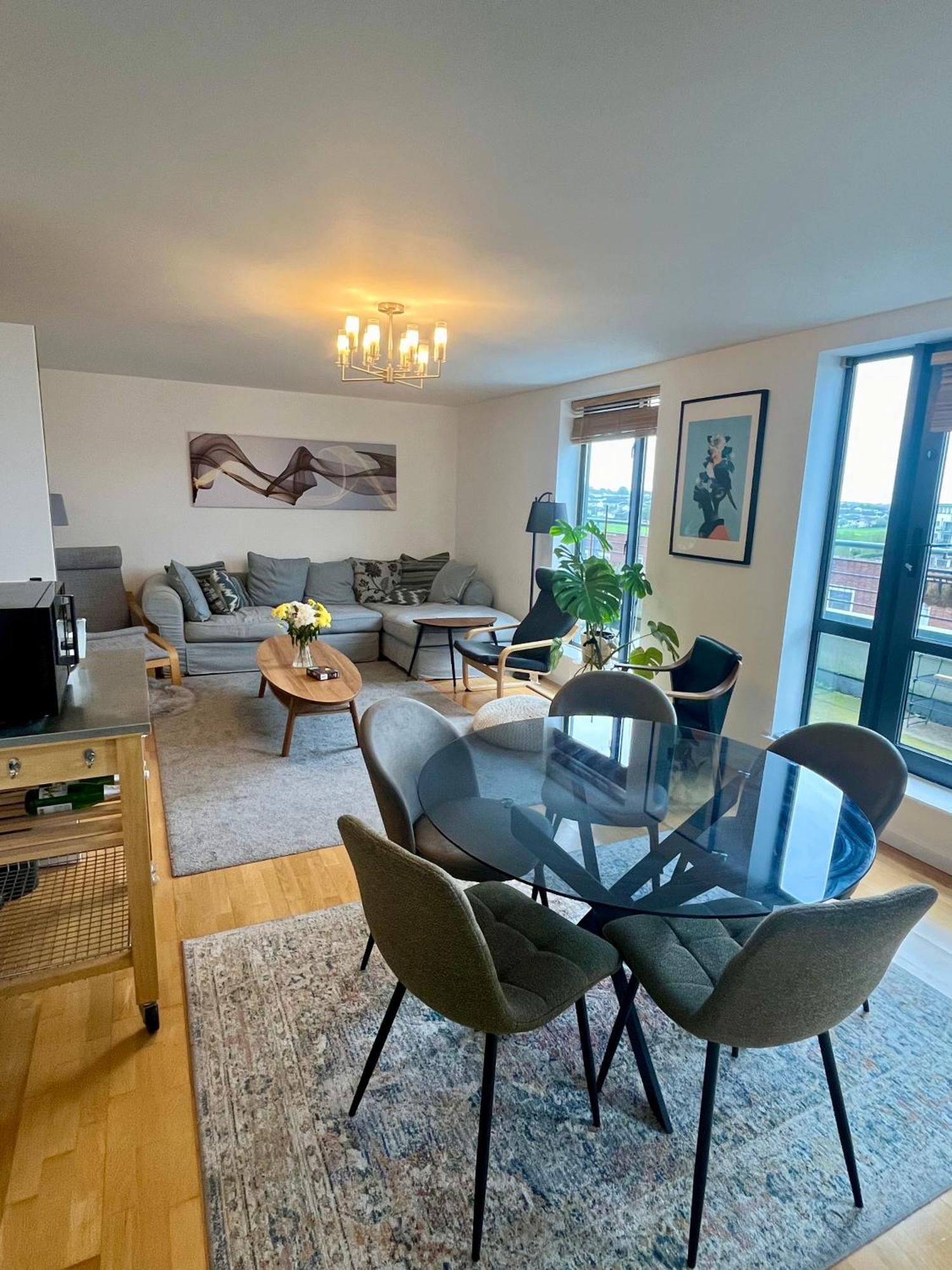 Elegant Entire Home In Dublin'S Royal Canal- Peaceful & Central Exteriör bild